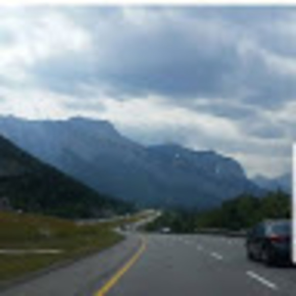 Meet your Posher, Nicole - Picture 1 of 1